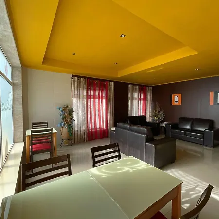 Hebe Peniche اتوغويه ده باليه