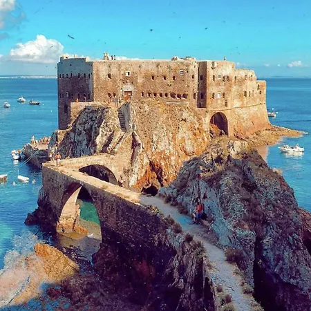 Hebe Peniche Атогиа-да-Балейя