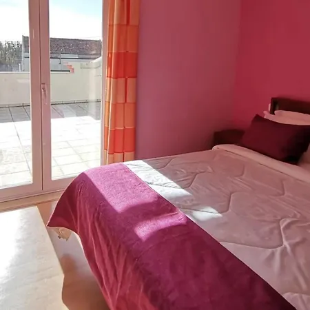 Hebe Peniche 2*